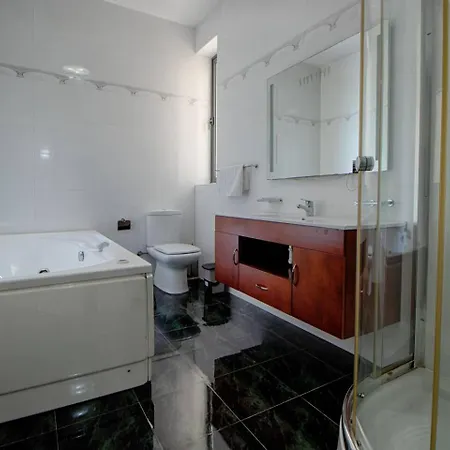 Appartement The By Homely *