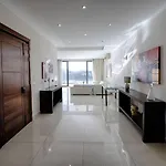 Apartamento The By Homely