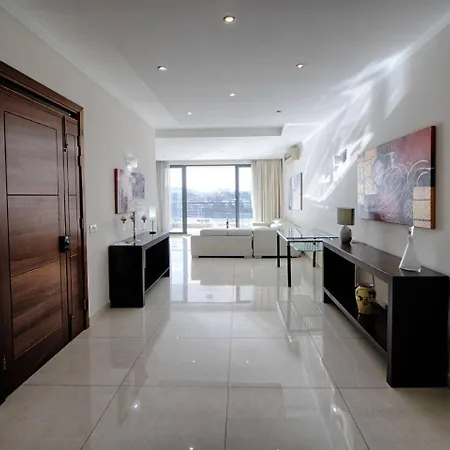Apartament The By Homely