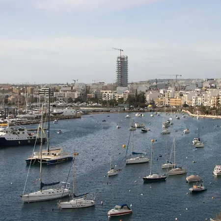 Apartament The By Homely Sliema