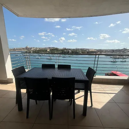 The By Homely * Sliema