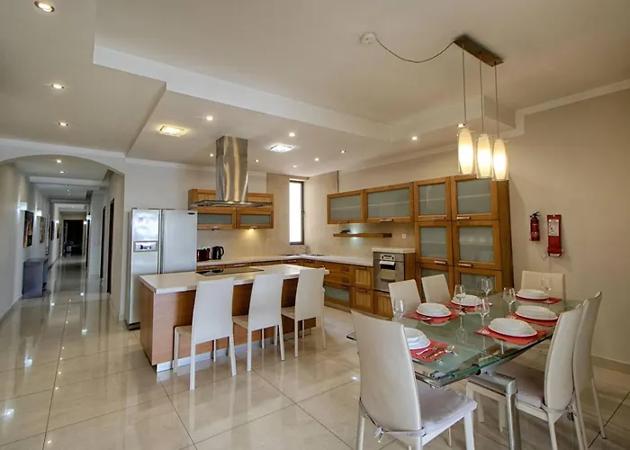 The By Homely * Sliema