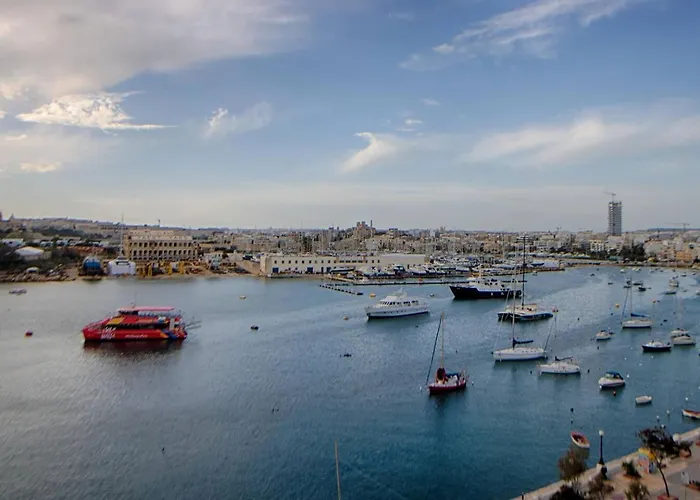 The By Homely * Sliema