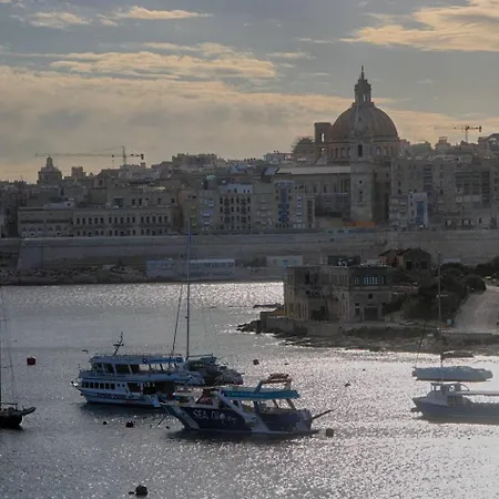 アパート The By Homely *